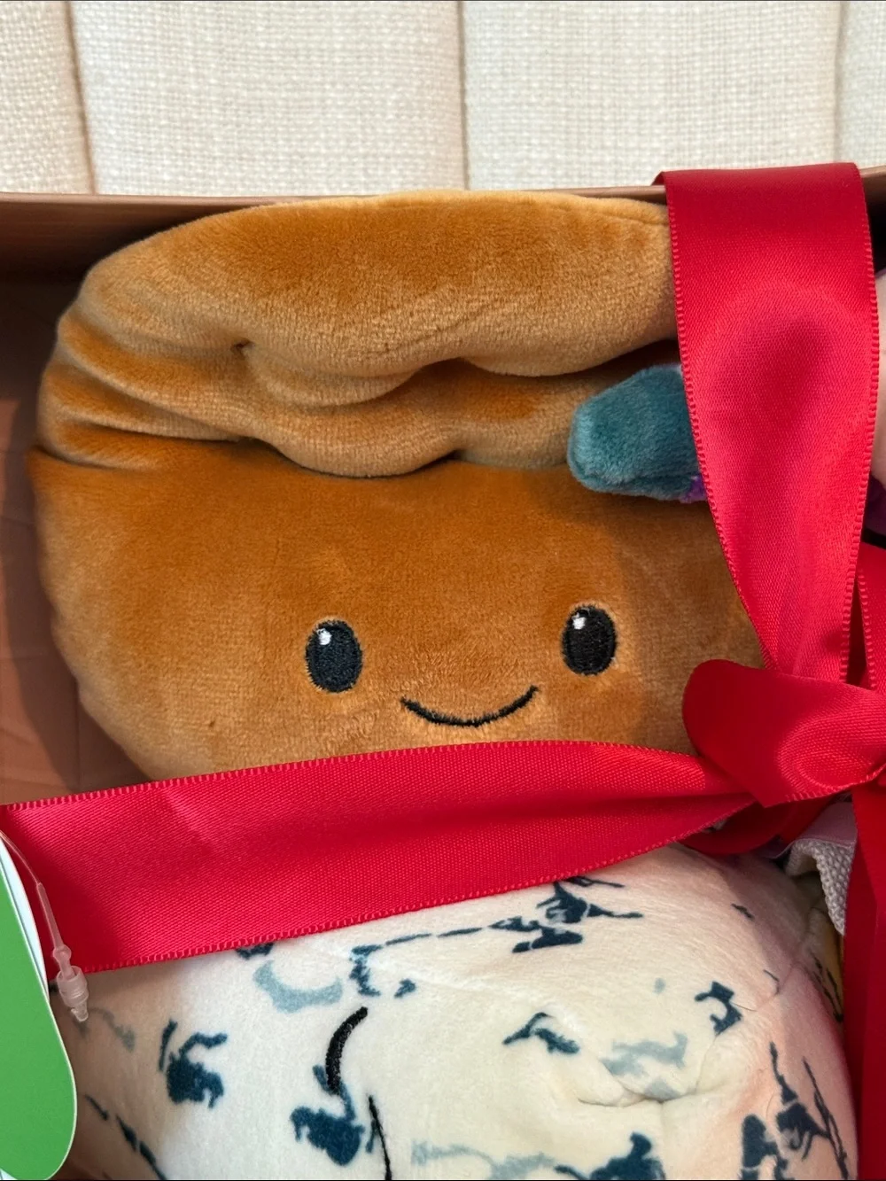 NEW Giggle Scape plush age 1+ Charcuterie food HONEY peta CHEESE fig KAWAII toy